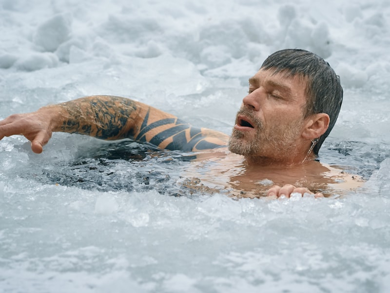 Why Cold Plunges Don't Work the Way Influencers Claim